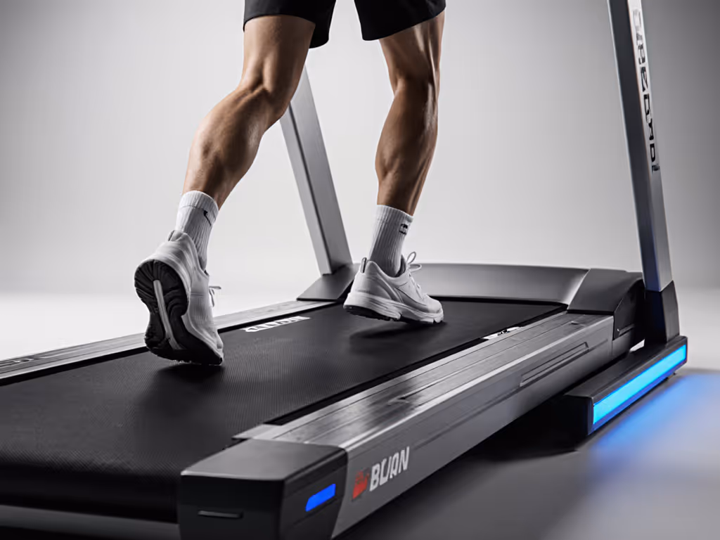 tennis-player-performing-sidesteps-on-treadmill